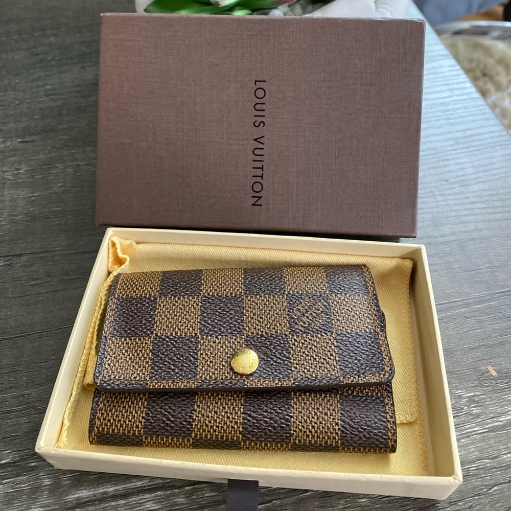Authentic Louis Vuitton 6 Key Holders